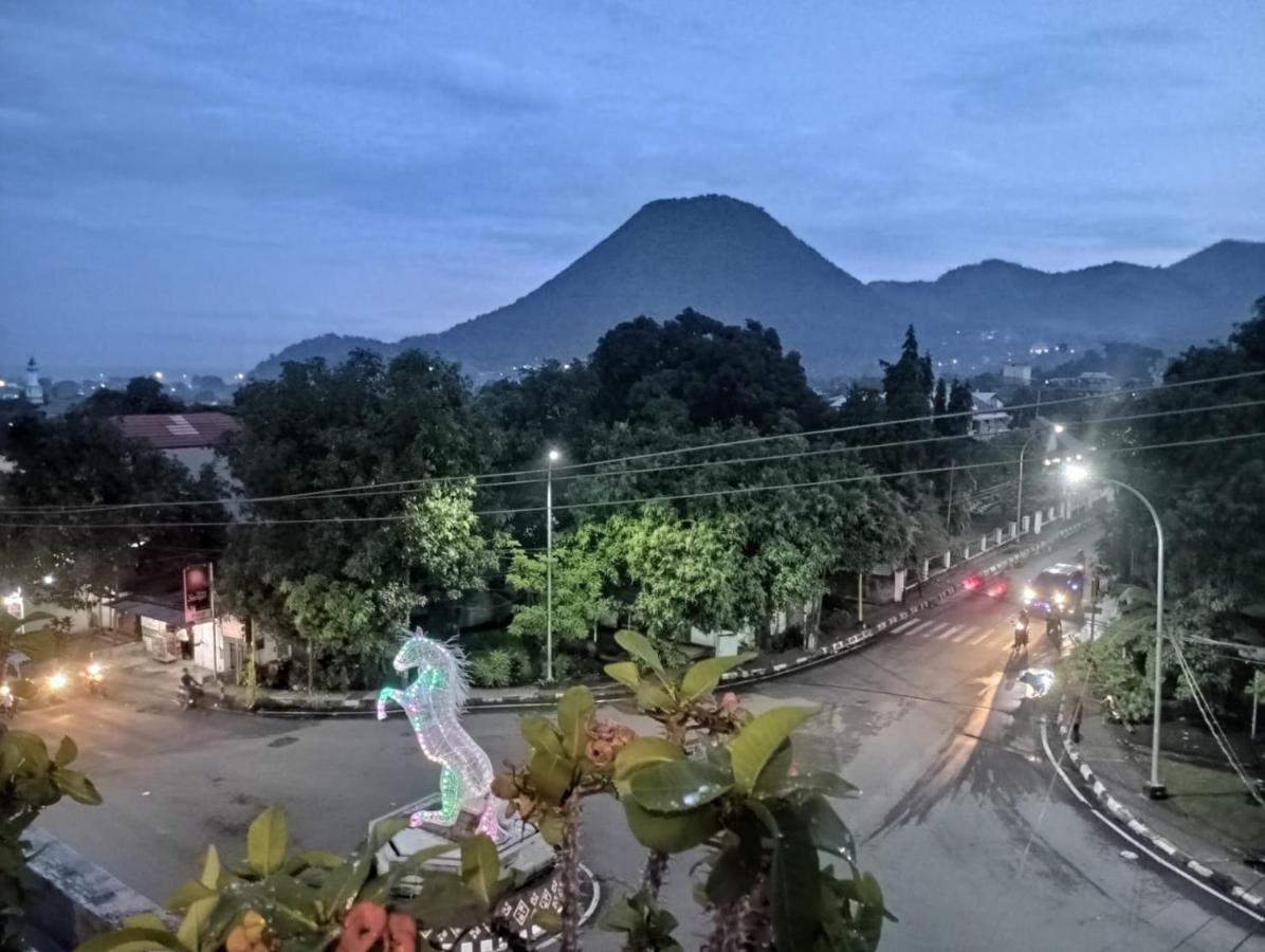 Berlian Hotel แอนเด ภายนอก รูปภาพ